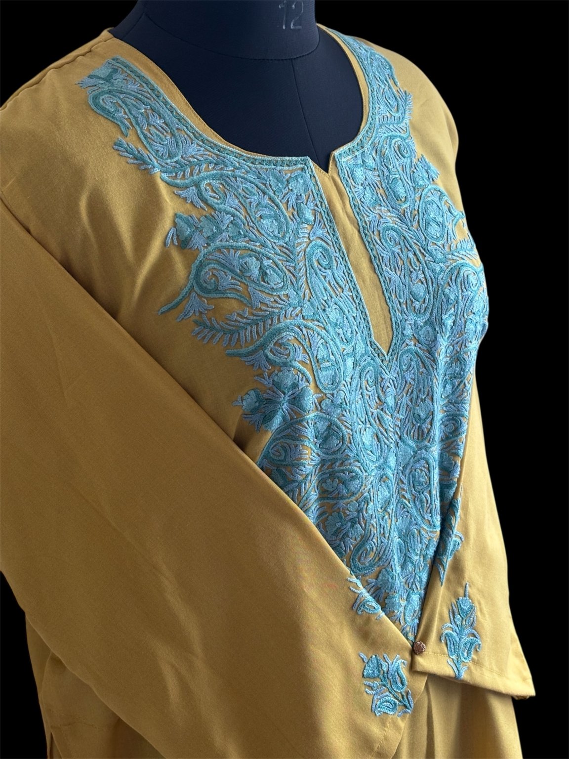 Hand crafted Aari co ord set - Image 2